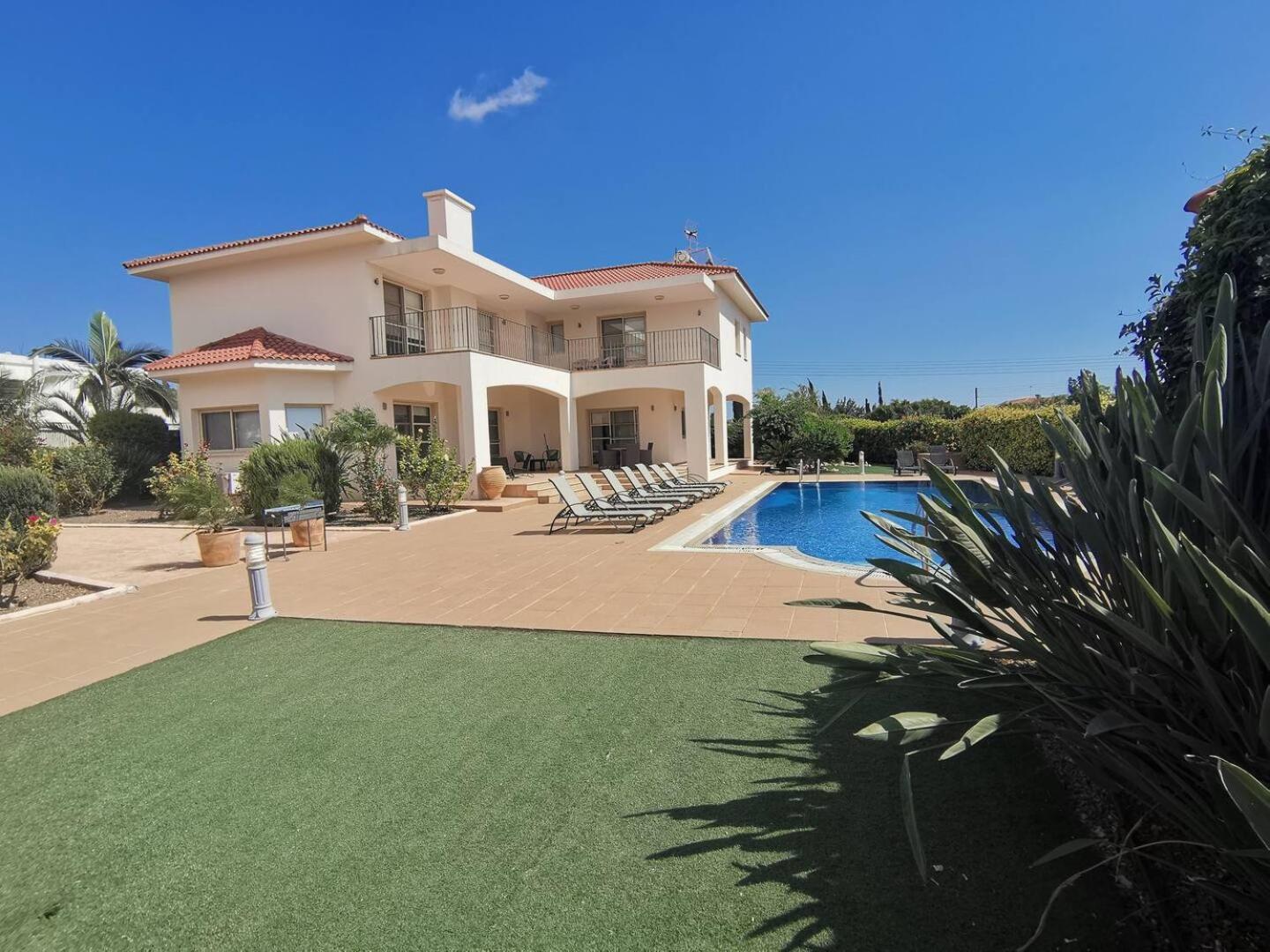 Orchard Blossom Private Villa With Pool Phrenaros Kültér fotó