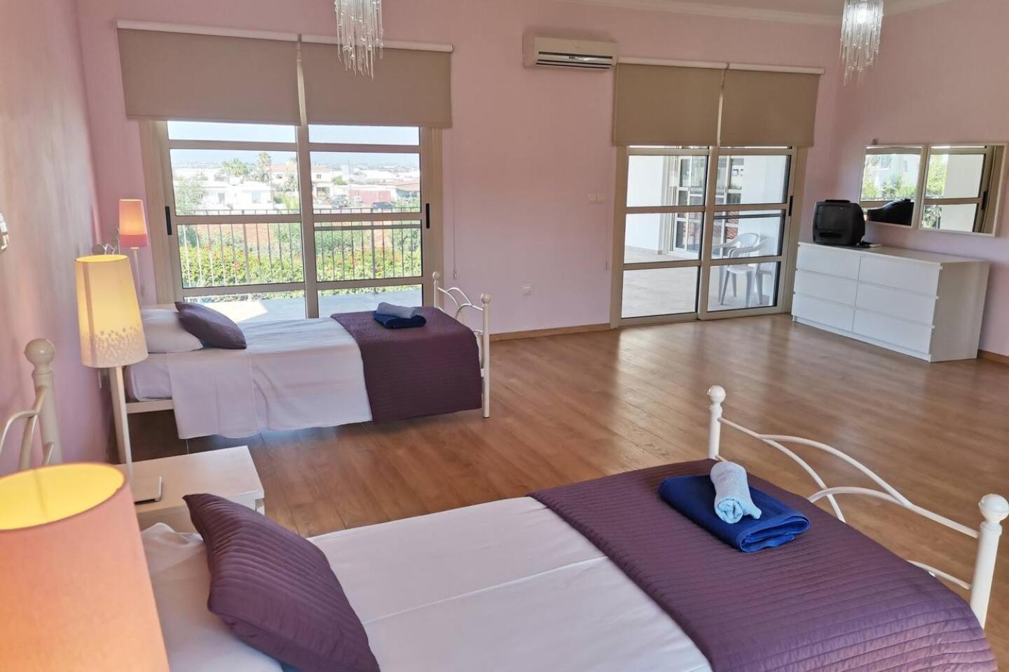 Orchard Blossom Private Villa With Pool Phrenaros Kültér fotó